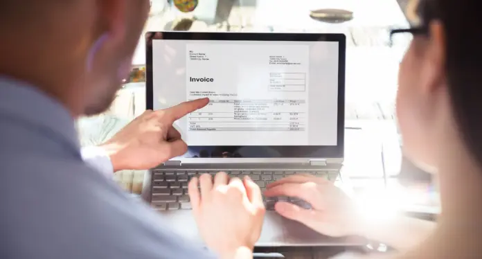 Rechnungsvisualisierung im nationalen E-Rechnungssystem (KSeF) in Polen – wann kann ein PDF-Dokument ein Mehrwertsteuerrisiko darstellen?